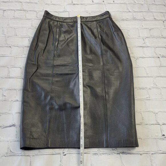 Elizabeth Woman’s Genuine leather black pencil skirt size 5/6 EUR - Picture 3 of 13